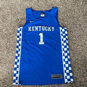Boy XL /women’s S Kentucky basketball jersey